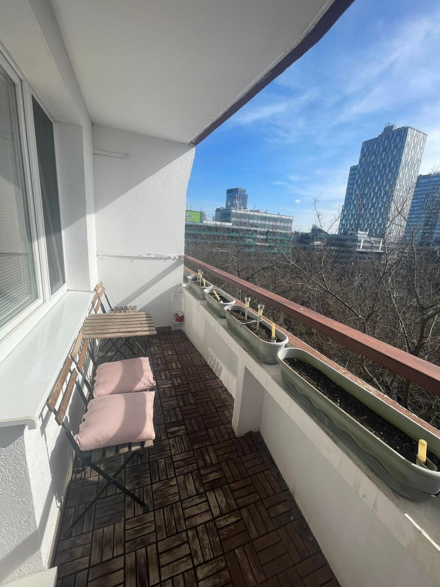 Park View Center Location With Balcony Pressburg