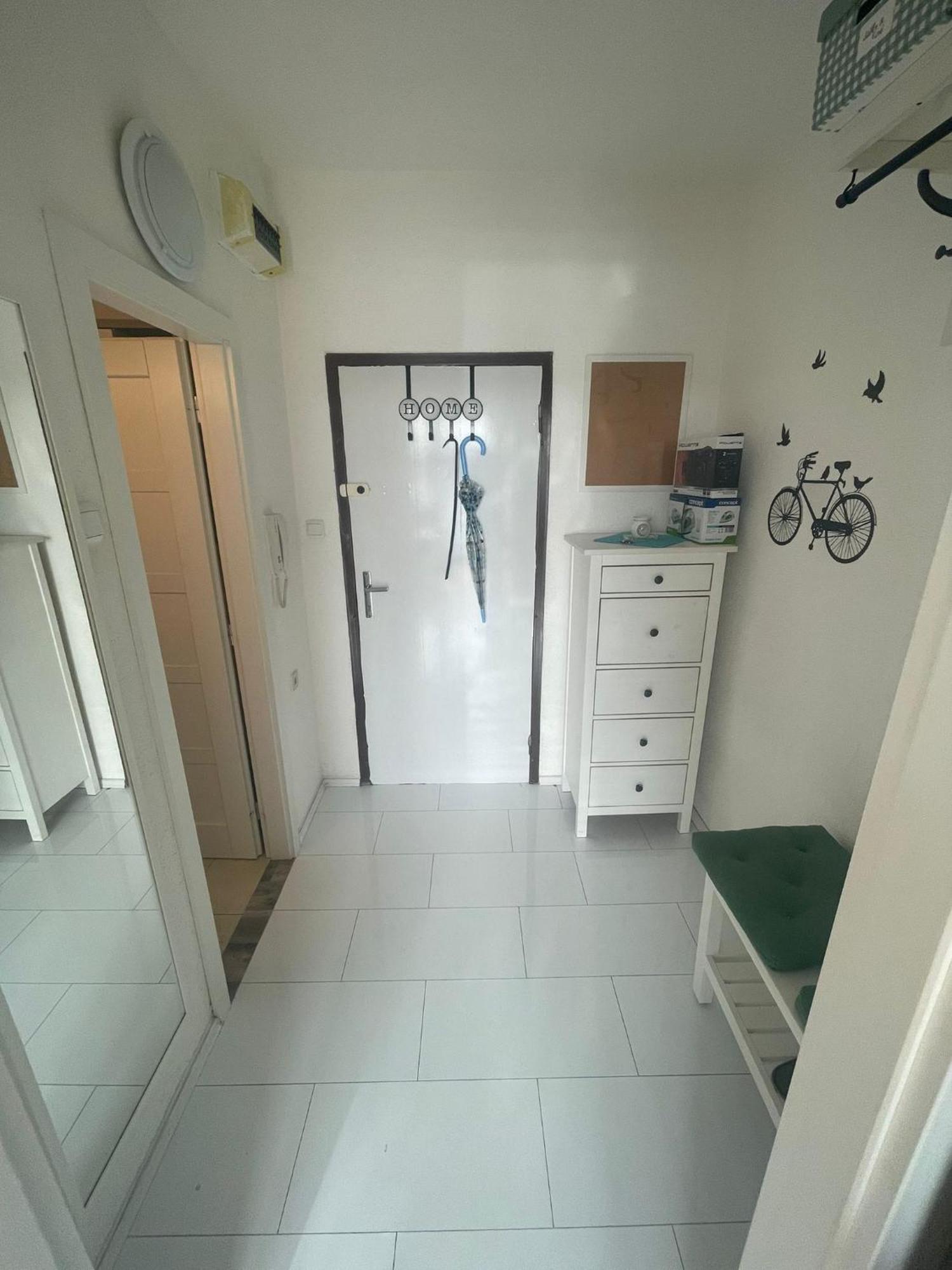 Park View Center Location With Balcony * Pressburg